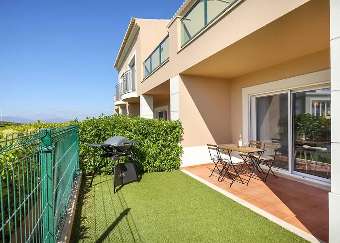 Casa Da Boa Vida At Boa Vista Golf Bayview