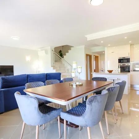 Casa Da Boa Vida At Boa Vista Golf Bayview Holiday home Lagos